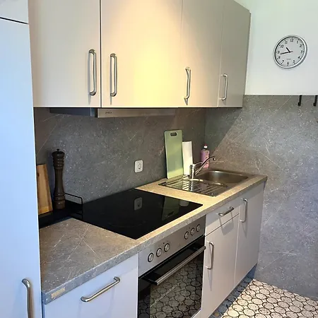 Wanderglueck Latrop Lägenhet *